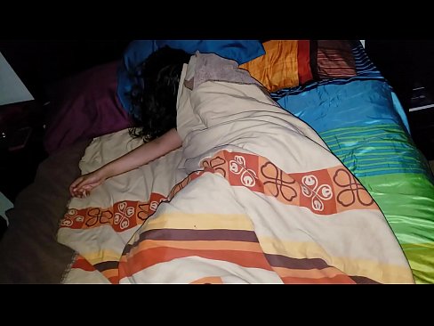 ❤️ Stepson berating sua jovem madrasta enquanto ela dorme. Porno real em porno pt-br.online4sex.ru